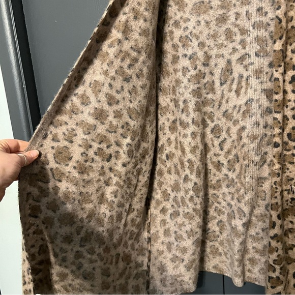 Nordstrom cashmere leopard print size large cardigan - Picture 4 of 5
